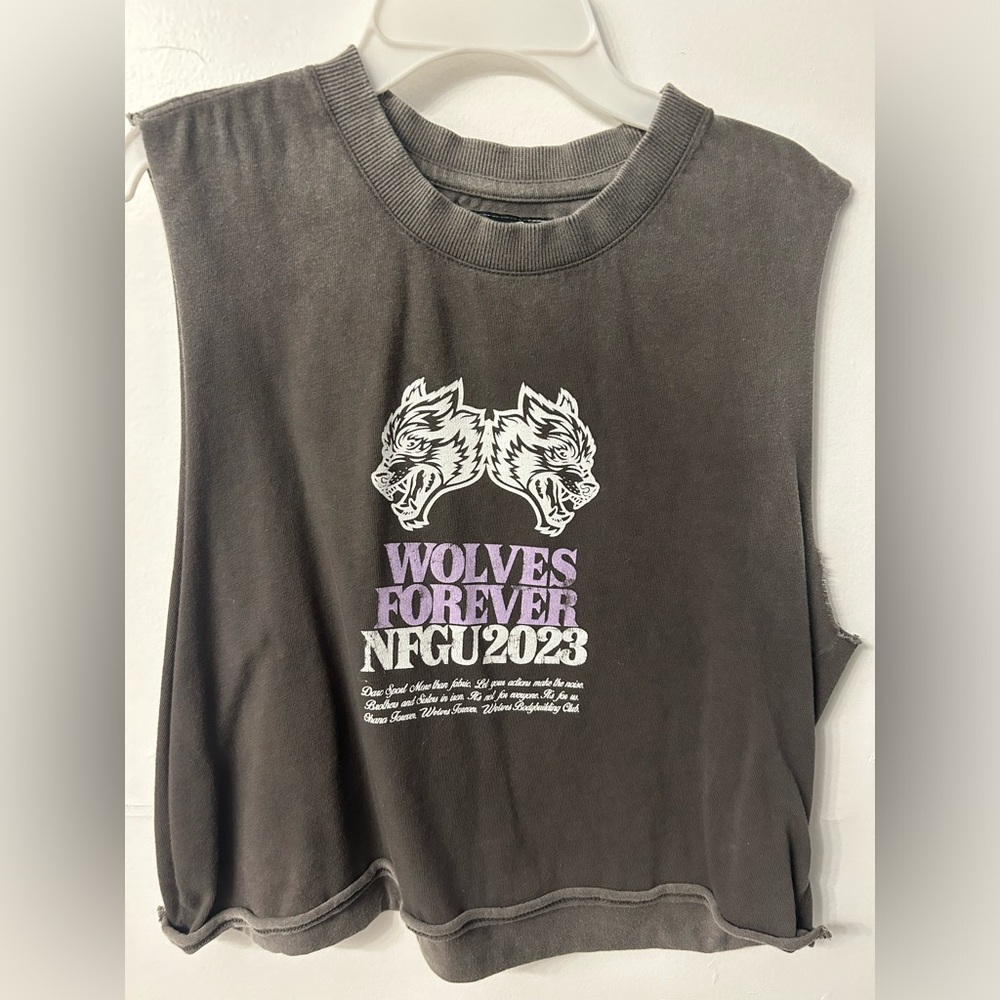 Darc Sport Gray Muscle Tee Graphic Crop